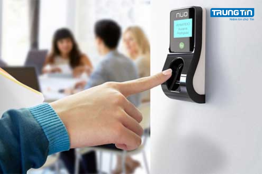 So sánh nhanh các dòng máy chấm công phổ biến