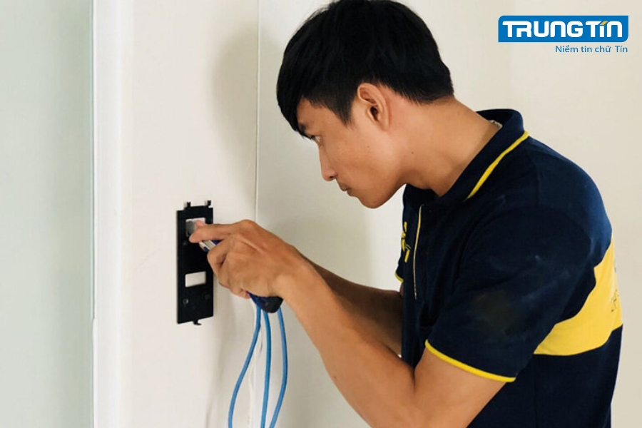 Những sai lầm thường gặp khi lắp đặt máy chấm công