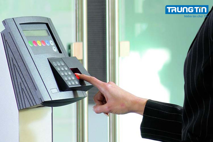 Tiêu chí chọn máy chấm công cho doanh nghiệp nhỏ