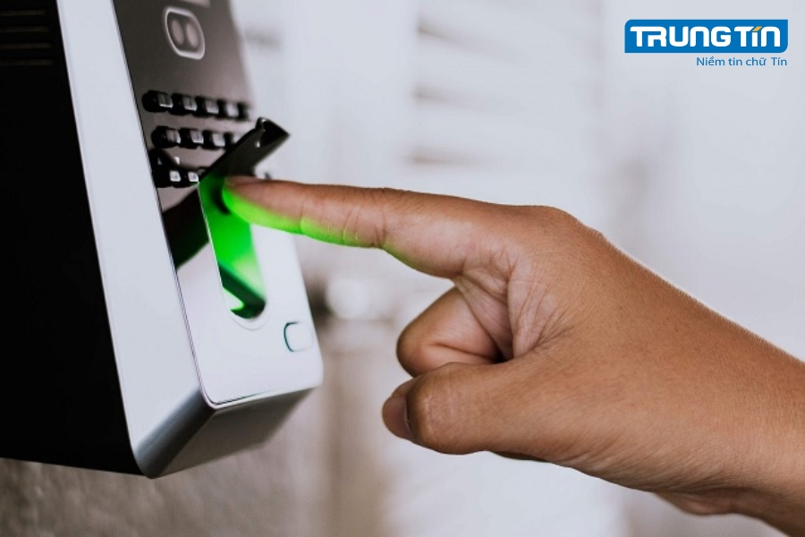 Các phương pháp đồng bộ dữ liệu máy chấm công