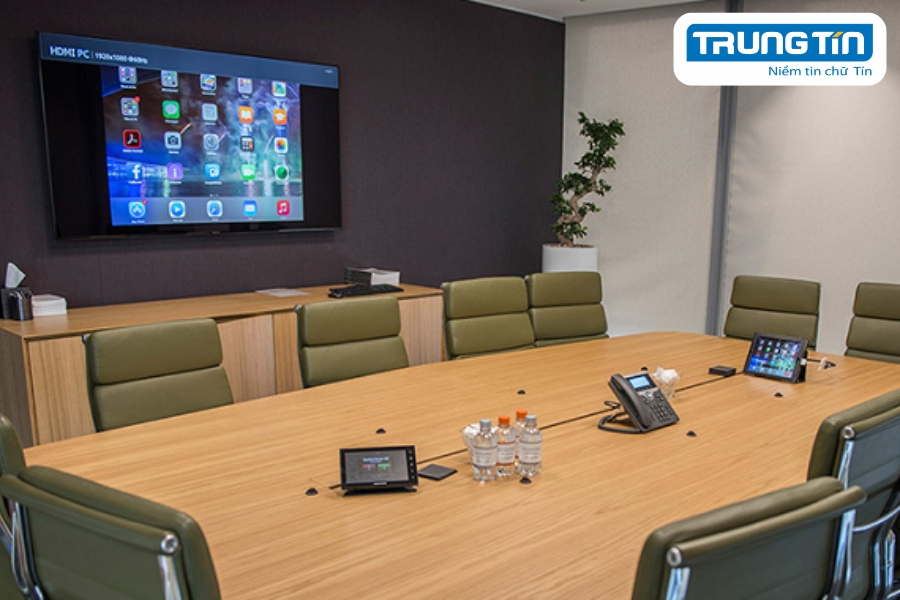 Thiết bị phòng họp trực tuyến gồm những gì